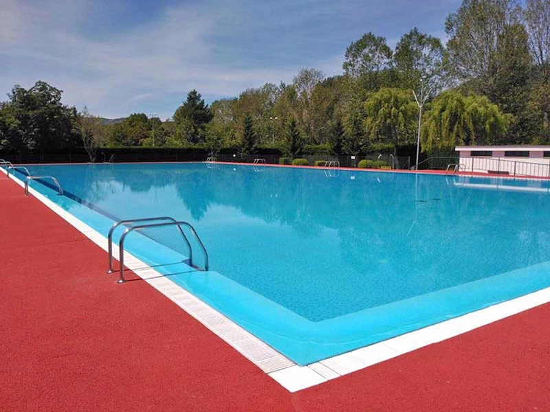 Piscinas municipales de Boñar